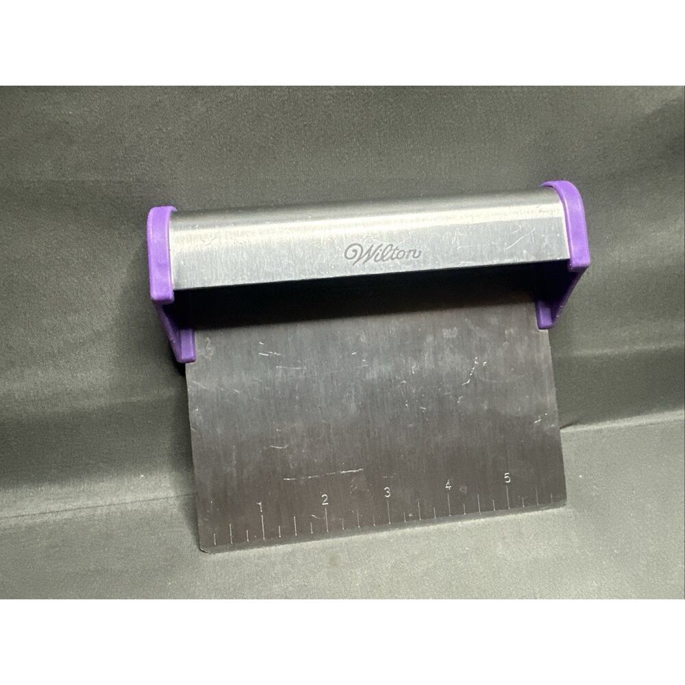 Wilton Stainless-Steel Bench Scraper/Chopper/With Ruler 6” - Picture 6 of 8